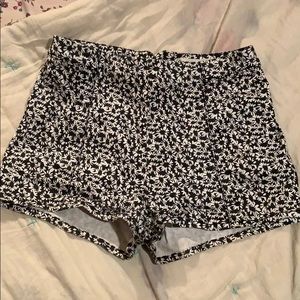 Floral High Waisted Shorts⭐️